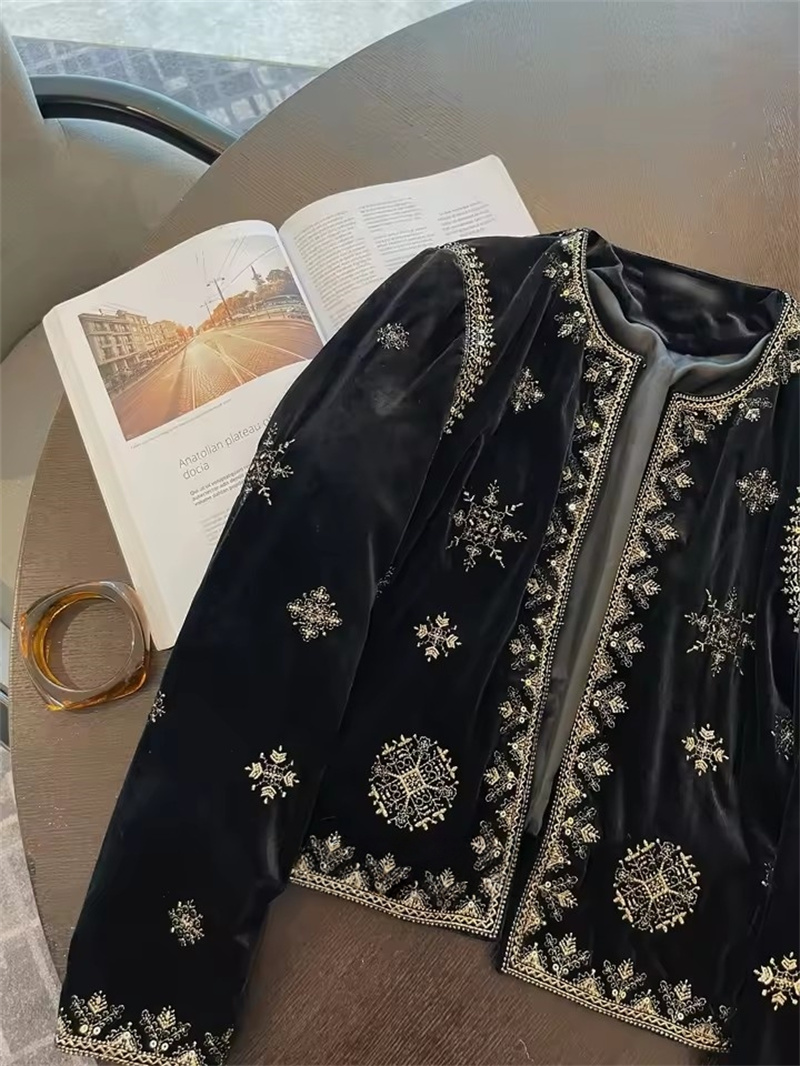 Giacca nera ricamata alla moda - Crew Clothing Summer Jacket recensione e prezzo